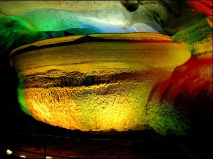 ���Ѷ����ºӾ۱���