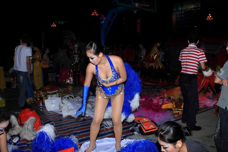 ������С EI]UW6R`E4[HALA5U(UMW82.jpg