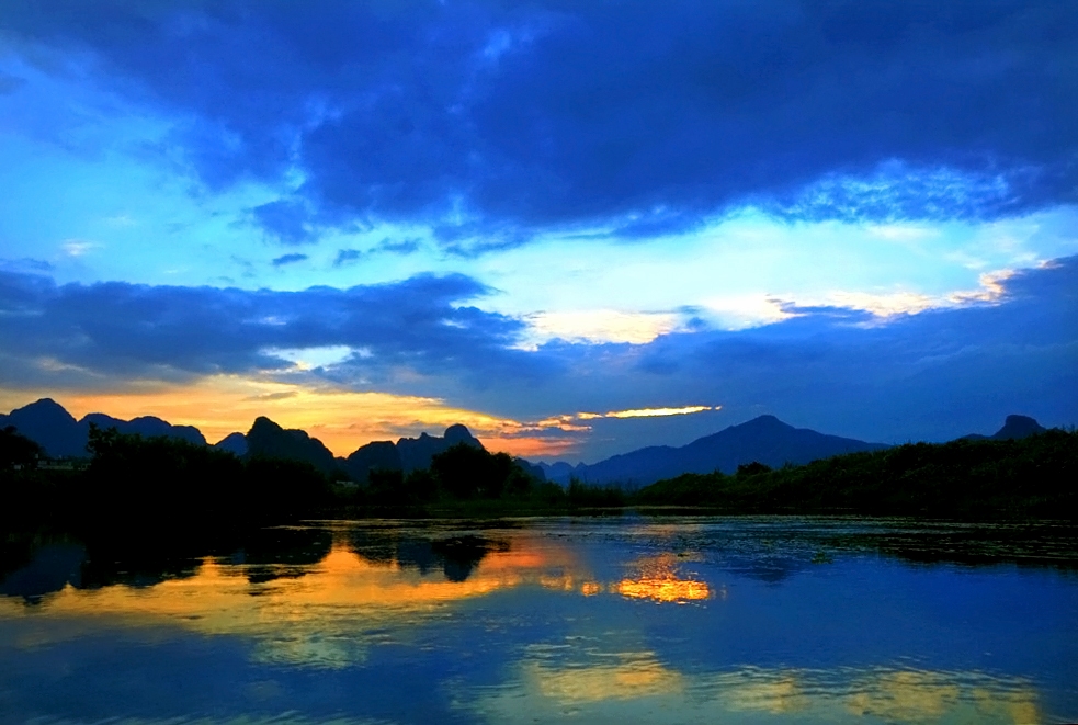 ���������԰�Ӣ���ĵ����Ư��������ͬѧ�����۾����Ķ�Ӧ�ò���������ĵò�ɣ���Ҳ�Ҫ��ʧ������������