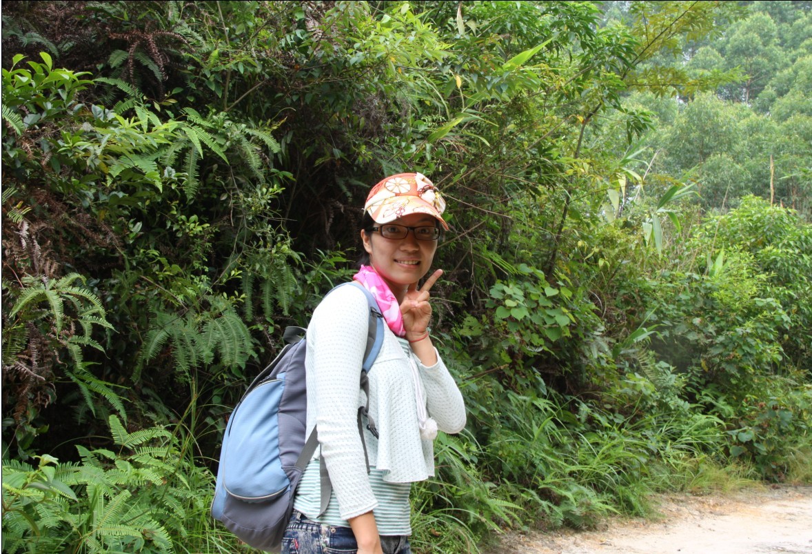 һ��ʼ�Ͳ������õ�LINGLINGMM,���쾫�񶼺ܿ��ܣ�һ·����ǰ�壬��Ѫ�ˣ�����