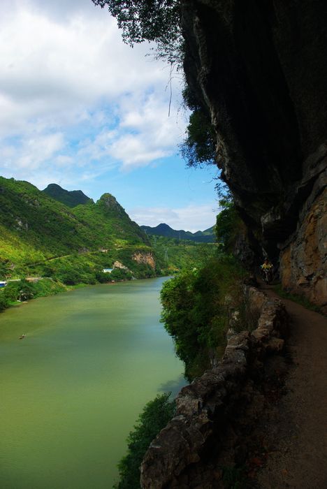 �Ҵ����ϡ�������С·