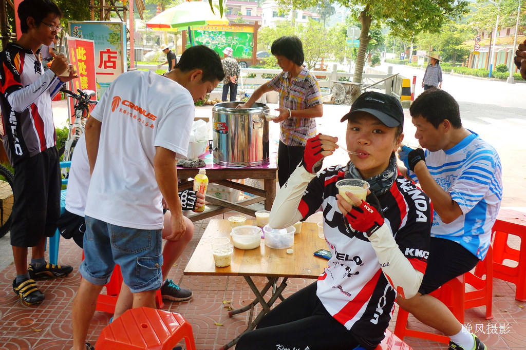 ���ڵ����ɽ�壬��Ȼ��Ҫ���������ɽˮ������������ζ������