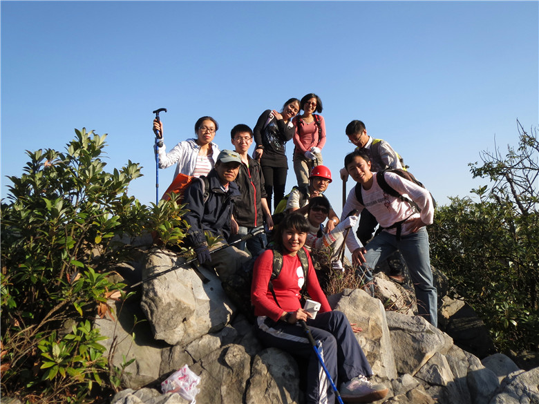 ��椾ͱ���ǰ����