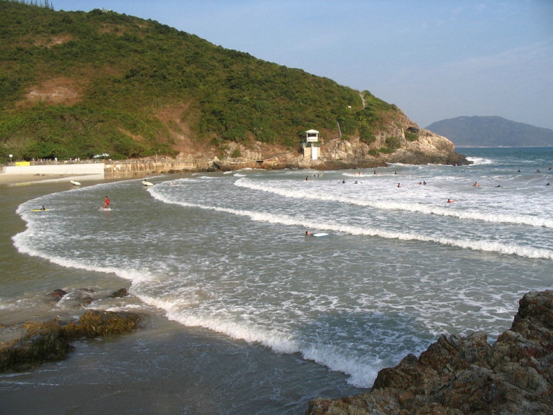 1024px-Big_Wave_Bay,_Hong_Kong_Island_1.jpg