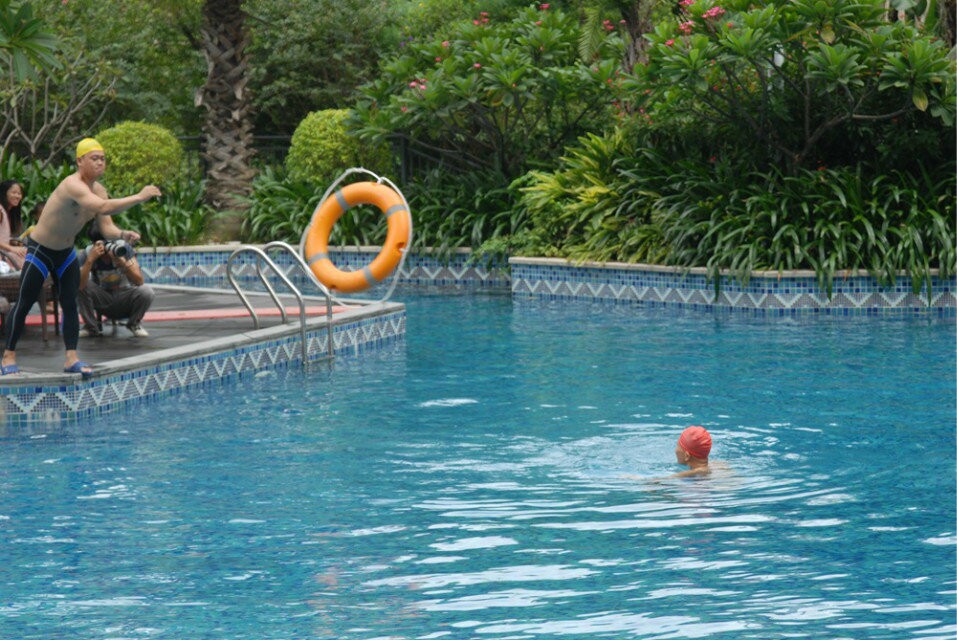 ����Ȧ����