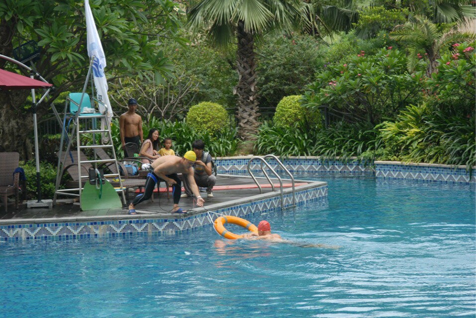 ����Ȧ����