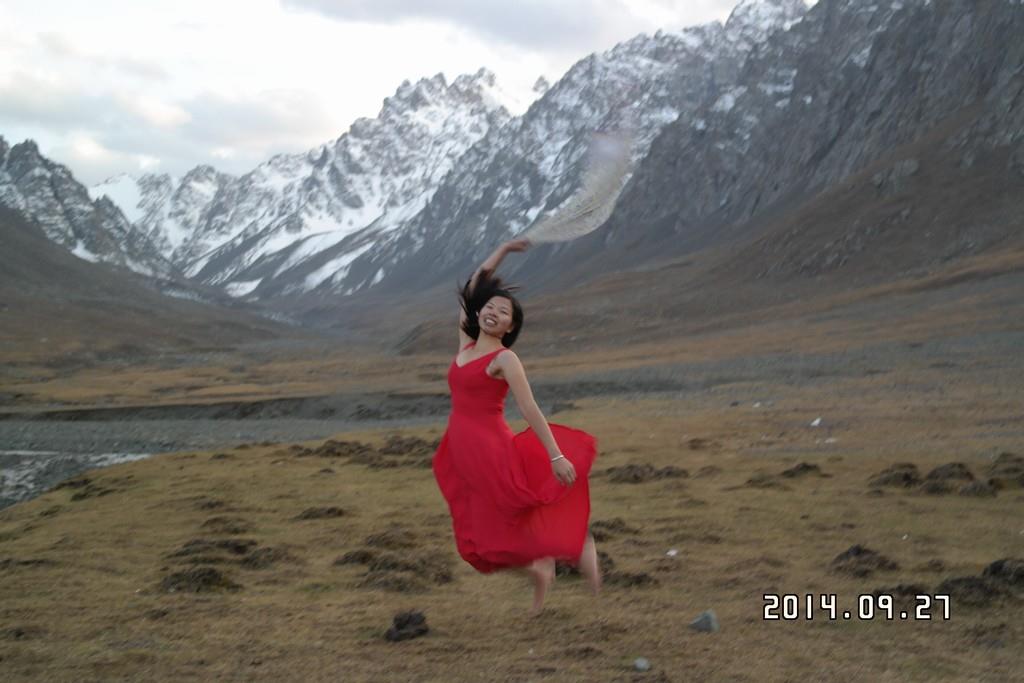 ����¶�����ȹ��Ů