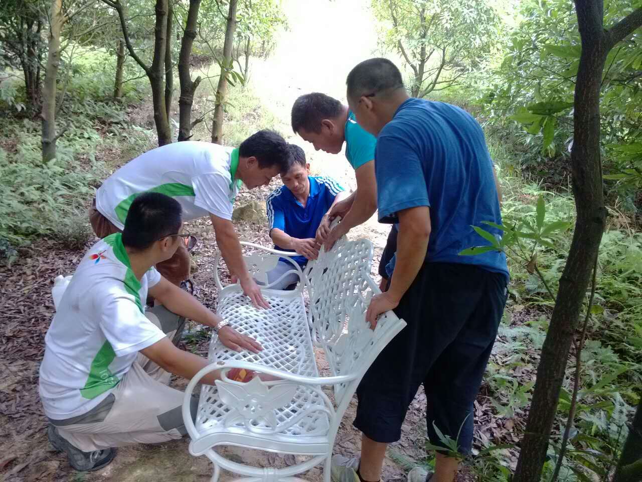 ��װ����