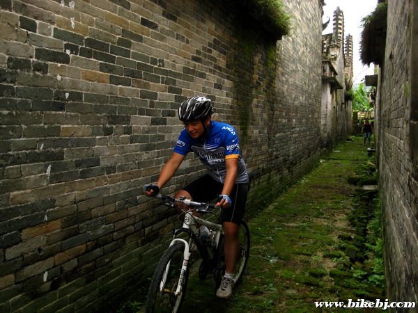 ������Զ�ŵ�С����