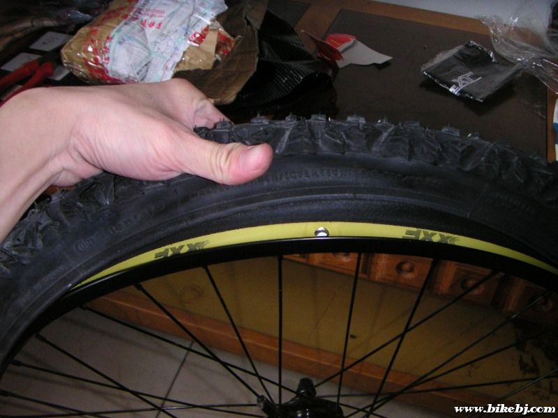 һ��С�������,��̥��logo��ú��������,�Ժ���������Կ�1-2s��.����