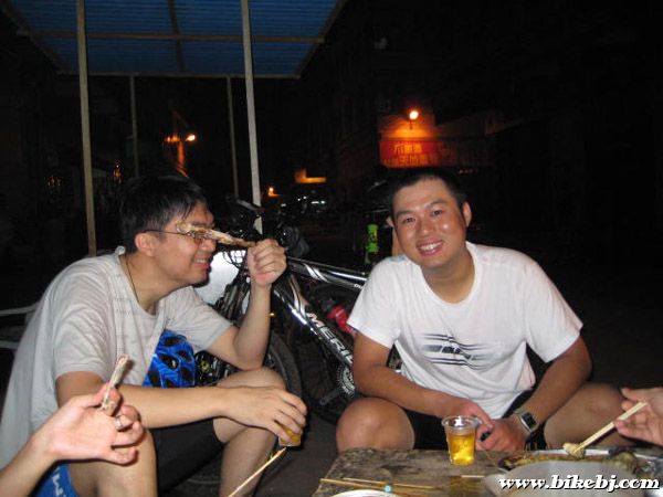 �˲˻�����ã�����ʳԵ��ϻ��ˣ�ע��ͷ�ϣ�