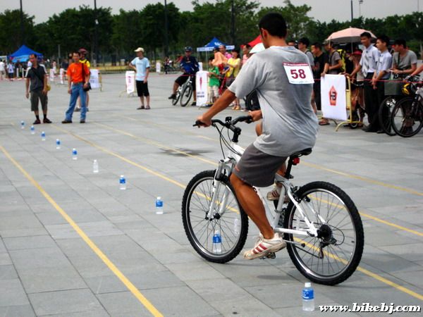 ��������׮�����¶��һ��