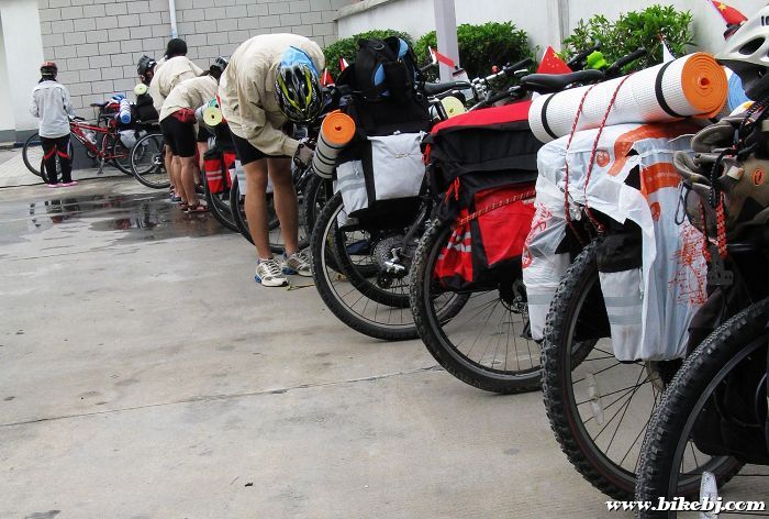 �ڼ���վ��Ϣ�������ڷŵû�������...