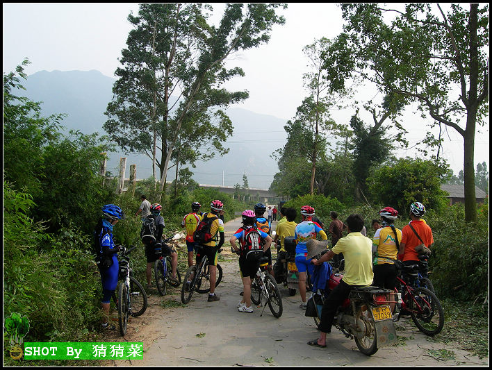 ż������������·��Ψ�е�