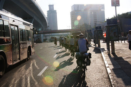 ��ʼ�뿪����....