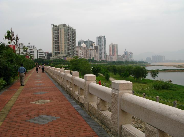 �����е���Զ