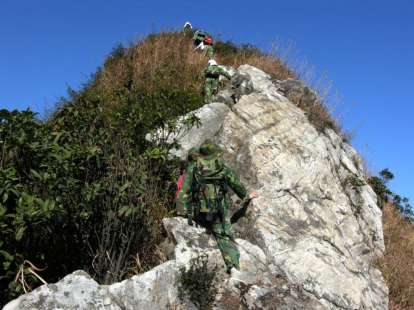 �嶥�С���