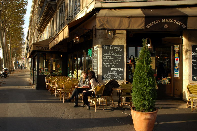 �����ͷ���ȹݳ������龰