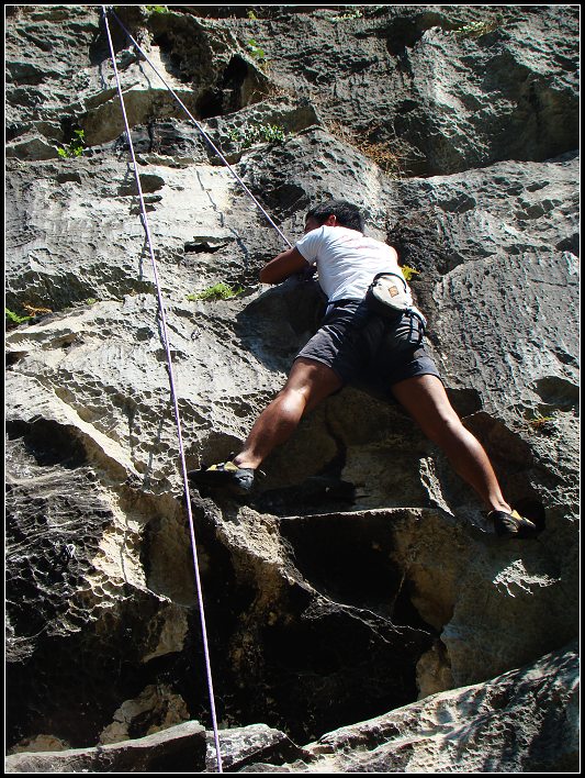 ��ʯ���˵�һ�����Ź�