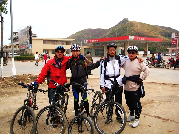 ���𣺽��С��ڱ���913������