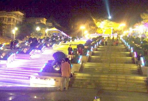 ���¹۾�̨��ҹ����