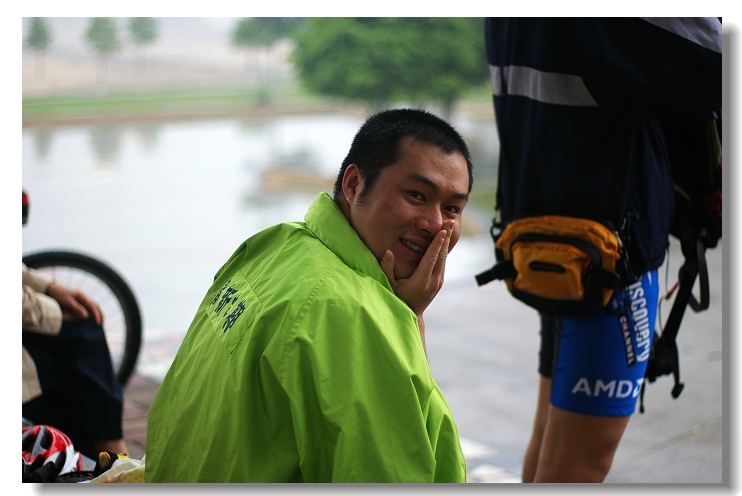 ���ʣ���ô������Ц�ݣ�����Ҳ�������档