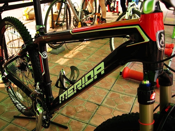 FLX̼��άɽ�س���