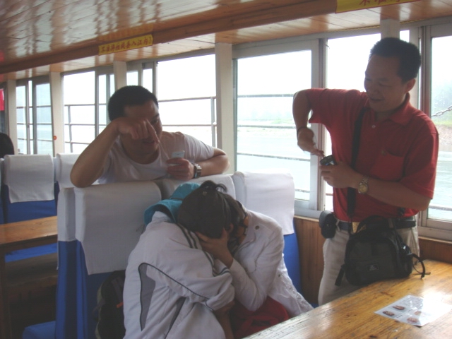 �ʶ���ʯ˵������������֤����Ŀ��֮�£�������Ҳ��......���ǲ£���������˭�أ�