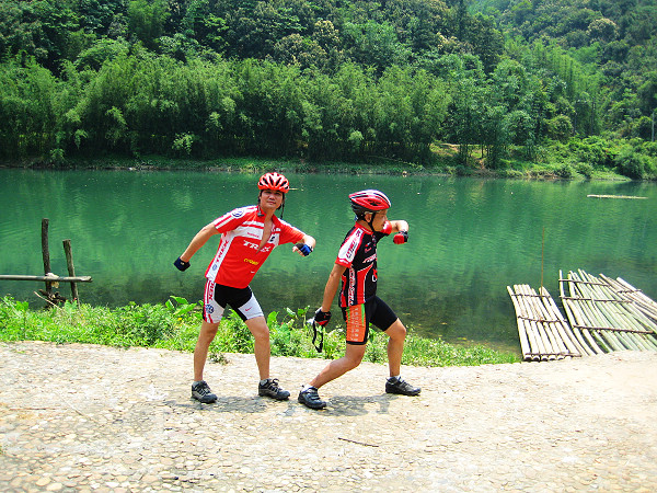 ������׷������