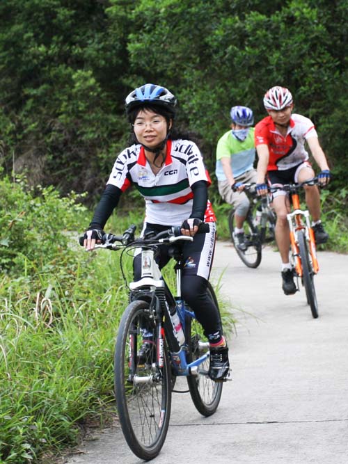 ���Ů�ӷ���