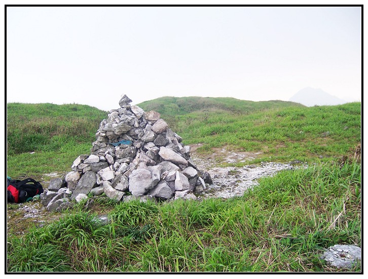 36 Ҳ��һ��ʯͷ��ȥ.jpg