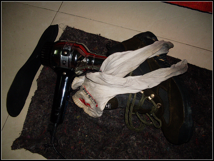 ���׶��ص��޿Ӻ��Լ������޿ӵȴ�������ó̡������е�����ʪ���·�Ь�ӣ����õ紵�紵�ɣ�