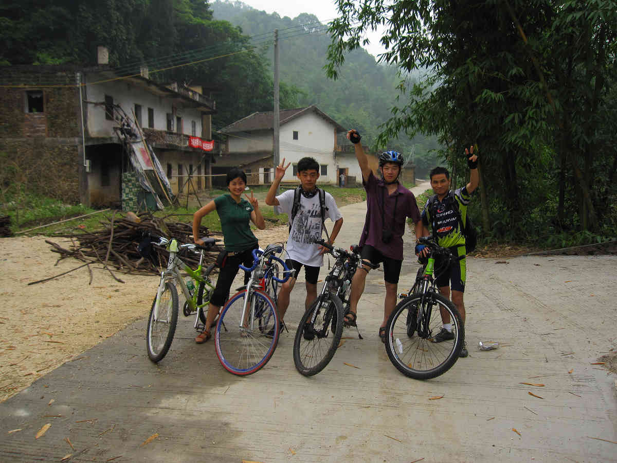 �����������P����