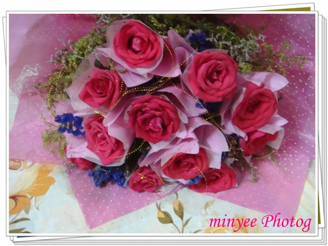 ��������~��