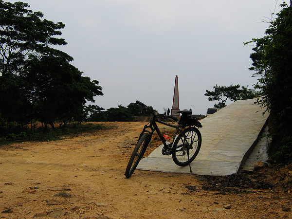 ���׹�·��ͷ