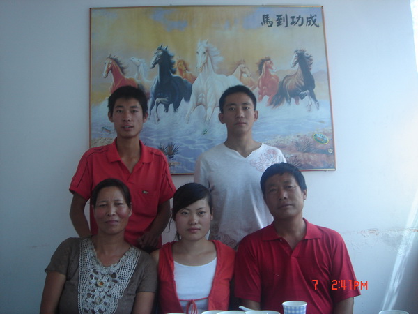 �⽫������Ҫ�ݷò����޵��˼ң����Ǹ�ԣ�˼��ˡ�Ů���պ�22�꣬��û�˼ң������ߣ��ҿ���ý������