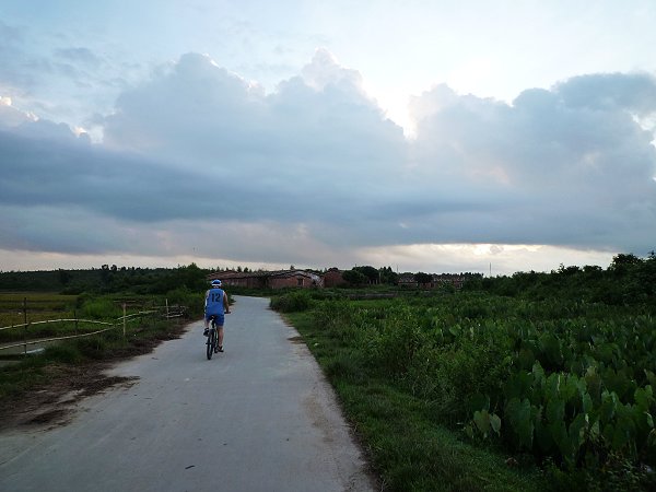 ����������