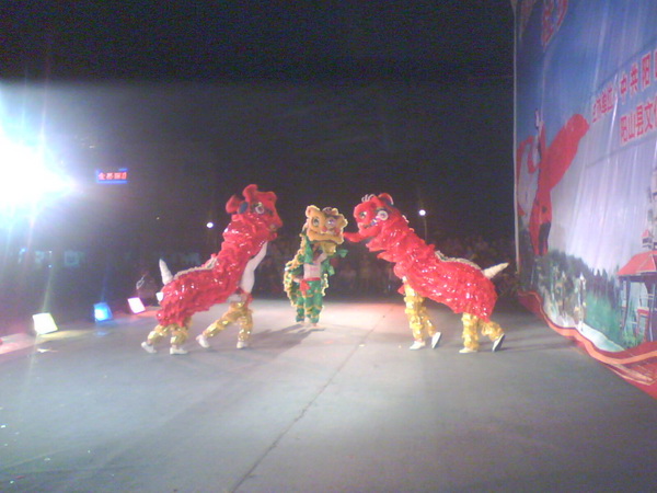 ��ͷ��ʨ������ʨ���ݣ������ǲ�֪���ǲ��ǽ�˫�����ԡ�