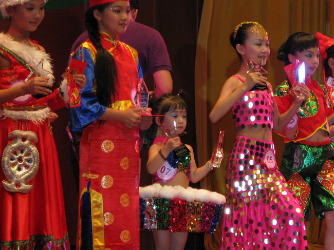 ����������