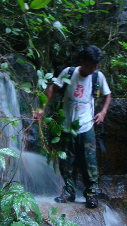 ������  ��Ӻ��½ŵĺ���