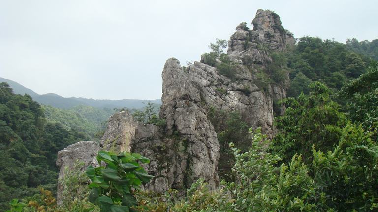 ��ɽ������չʾ�ĵ�һ��������ʯ��