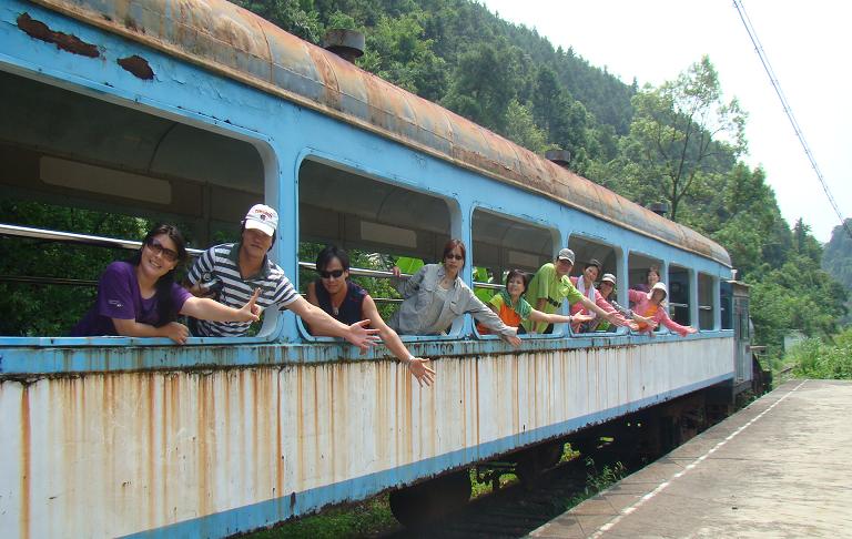 �����ߵ�СԺ  ����ʫ��