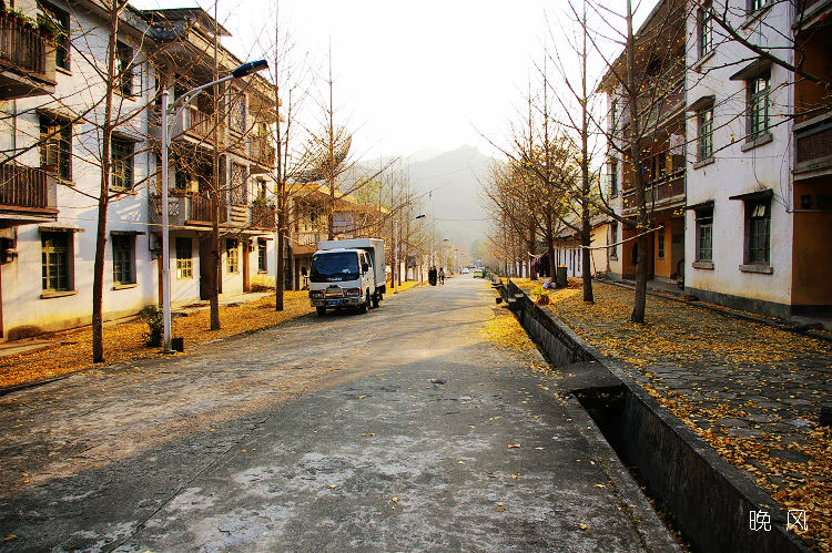 ñ�ӷ��ֳ������ӣ�ֻʣ�±�ؽ��