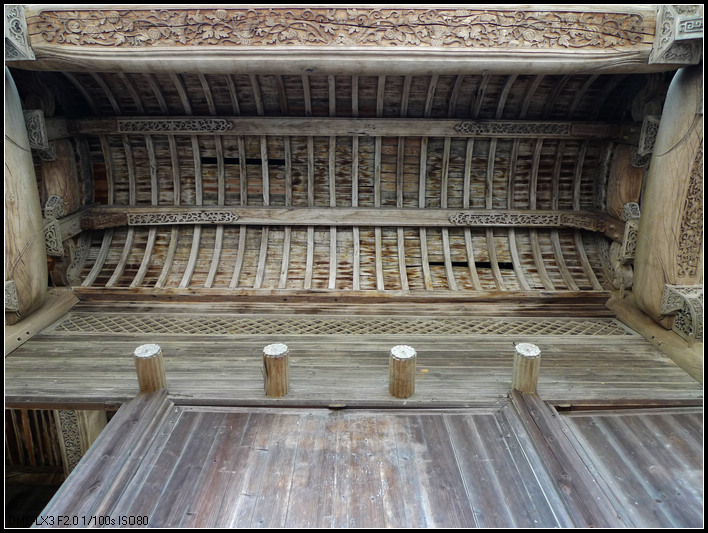 ���ĸ�Բ�ζ������� ����