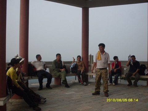 ��Ȥ����Ĭ��������̸Ц����