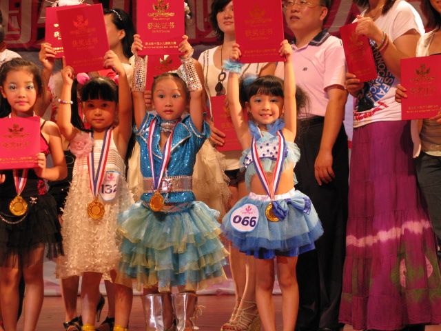 小明星--2010新丝路中国少儿模特大赛全国总决