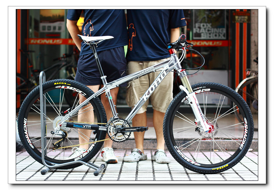 �������泬������ͬɧ������