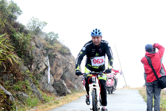 300��Ԫ���������ٺ٣���ƶ԰ף� 